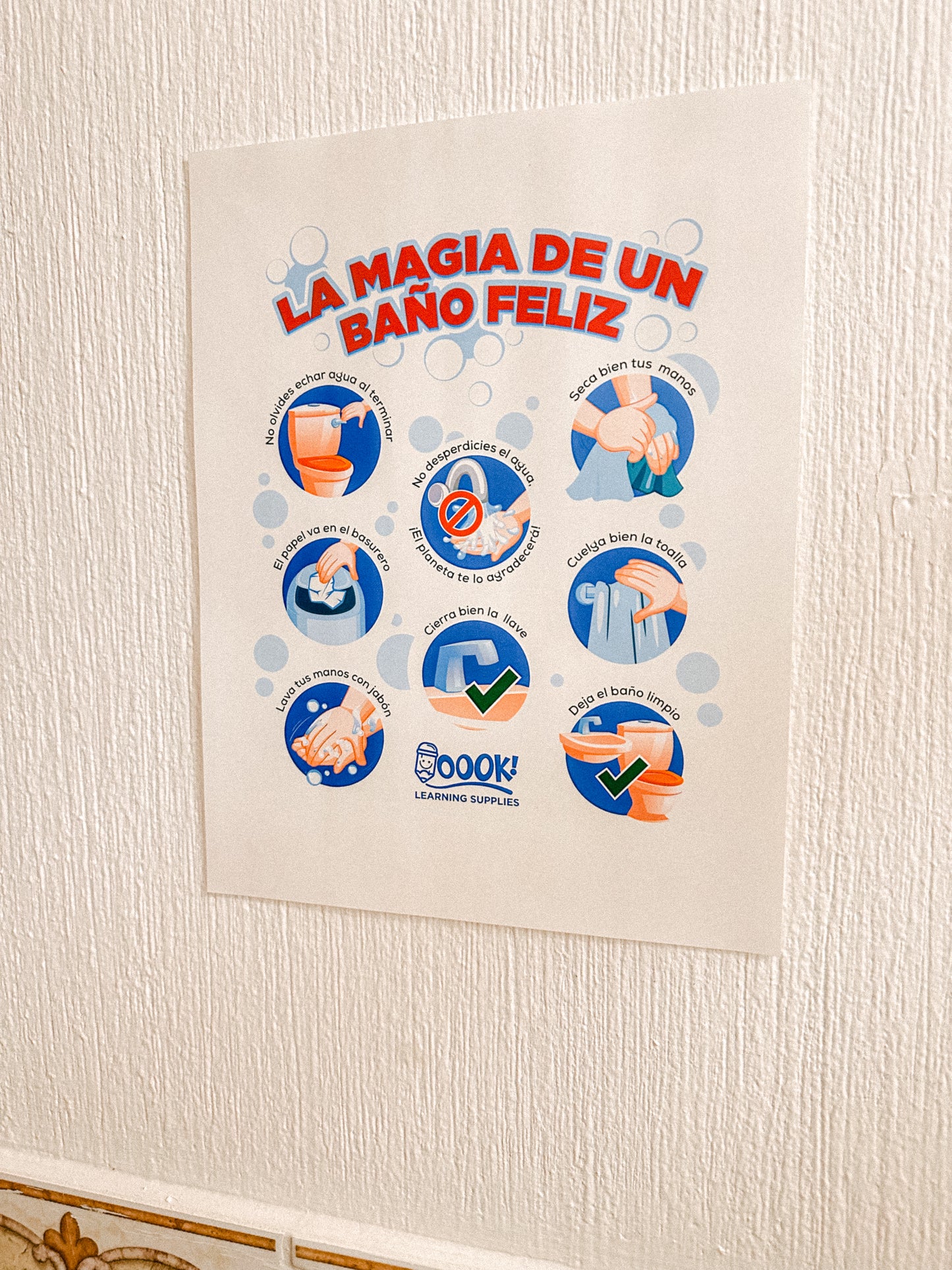 Cartel: La Magia de un Baño Feliz